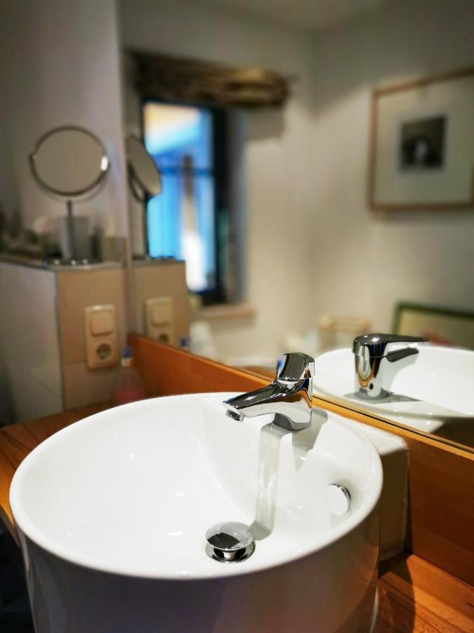 Charmantes Apartment Siebenschlaefer - Ferienwohnung Cafe 7 Weida Kültér fotó