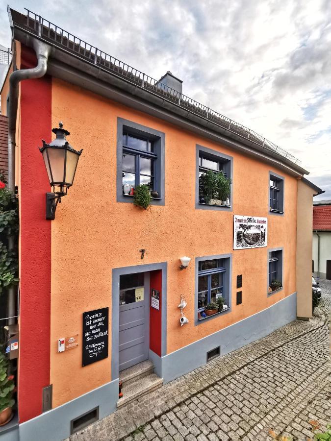 Charmantes Apartment Siebenschlaefer - Ferienwohnung Cafe 7 Weida Kültér fotó